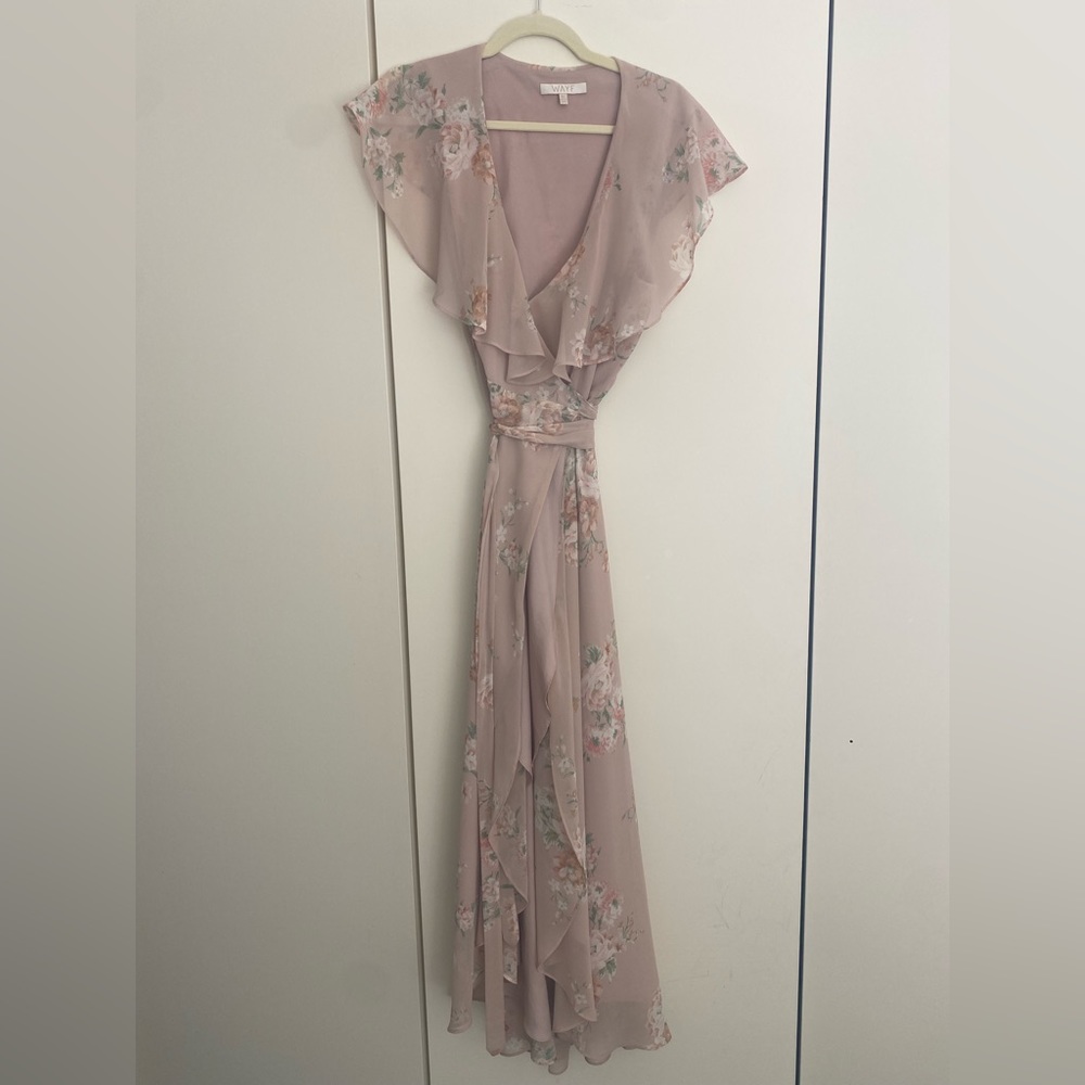 WAYF Pink Floral Wrap Dress
Size: XL
